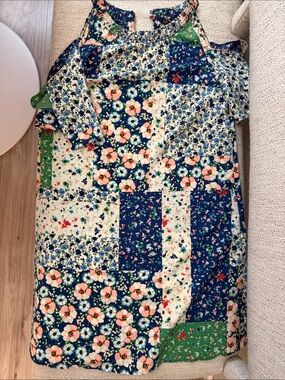 Zara Floral Cold-Shoulder Shift Dress